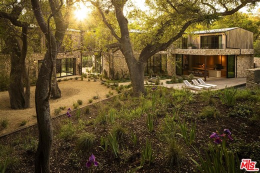 3274 Oakdell Rd, Studio City, CA 91604 - MLS 26666919 - Coldwell Banker