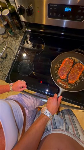 Tasty Grass Fed Beef Strip Steak❤️‍🔥🔋🥩🔥🇺🇸 #steak #stripsteak #asmr #shorts