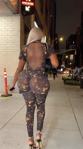 Honey Hideout 🍯 | 🏀🏀⬆️⬇️ @lala.koi | Instagram