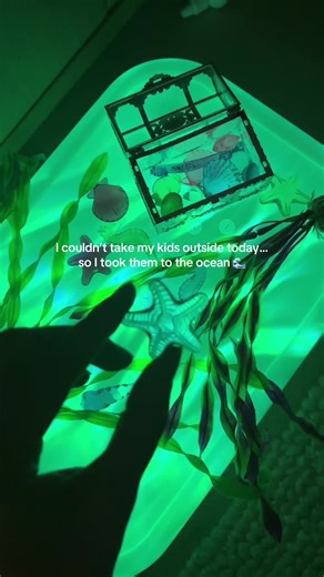 This DIY projection light table = movement visual input ocean vibes 🌊🏴‍☠️🏝️ #sensory #play #DIY #mom #kid