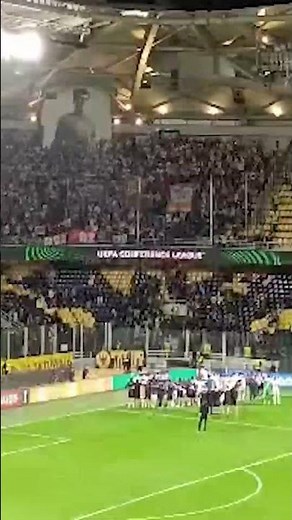 "La vida pirata" resuena en Atenas con los jugadores y la afición tras el pase a la SEMIFINAL | RAYO