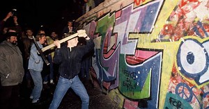 1980s: Fashion, Movies & Politics | HISTORY