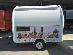 [Hot Item] Refrigerated Food Carts Outdoor Vending Snack Mobile Restaurant