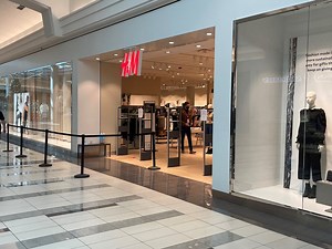 H&M store opens at West Town Mall