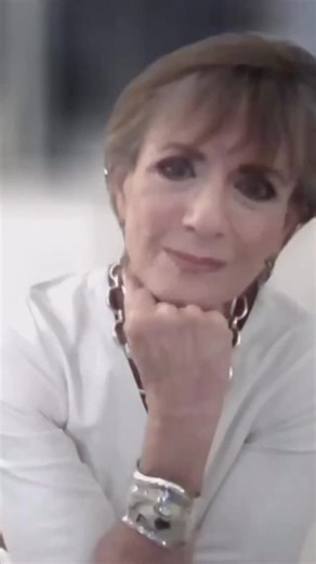 Two months ago today, we honored the unforgettable Eileen Fulton. In this moment, Colleen Zenk shares a beautiful reflection on their friendship — two great pals who spent real time together, onstage and off. 💛 For the full tribute to Eileen search @thelocherroom on @Youtube If you loved Eileen, this one will touch your heart. Drop your memories below. ✨ . . . . #ColleenZenk #EileenFulton #AsTheWorldTurns #ATWT #SoapLegends #DaytimeTV #TheLocherRoom #AlanLocher #SoapOperaHistory #SoapFans #Soap