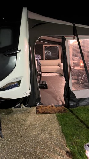 Caravan Life: Cosy Touring Caravan Tour & Camping Tips