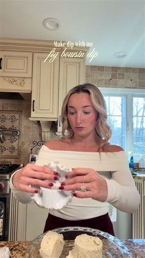 Delicious Fig Boursin Cheese Dip Recipe