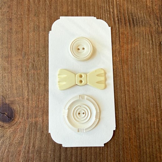 Vintage Casein Galalith Bakelite Buttons New Old Stock Double Cuts in White - Etsy
