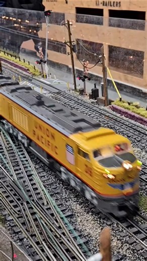 MTH Premier Union Pacific Big Blow Gas Turbine Leading The Overland Limited - 3/15/22