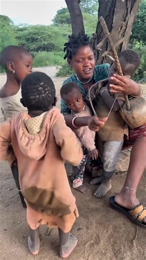 Woman Singing & Kids Dancing with Pure Joy 🎶✨#reallife #humanity #villagelife