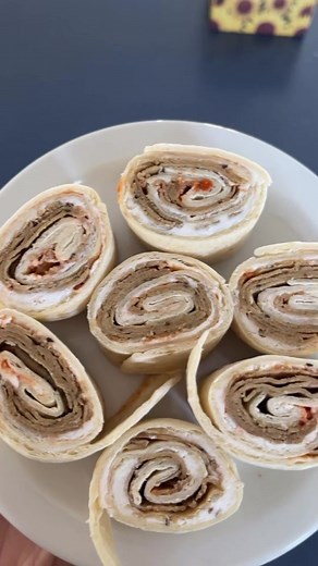 pinwheel wraps for life #wrap #snacktime #vegan #pinwheelwrap