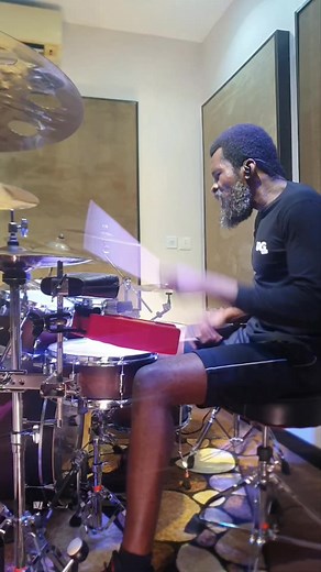WAIT FOR EET😁😁 #flashbackfriday to when i covered Dave Weckl's Rainy Day. Enjoy😉 #JeduthunTheMusician #Orisa #jeduthun #SEA #drums #drumcover #bateria #sabiancymbals #pearldrums #evansdrumheads #creators #drumstagram #drumsdaily #drummersofinstagram #drumlove #drumvideo #baterista #vf15 #reelsinstagram #shedtracks #itsallGOD #dance #explorepage #exploremore #viralreel | JeduthuntheMusician