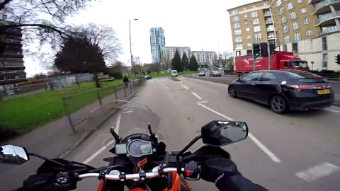 2017 KTM 1090 adventure review