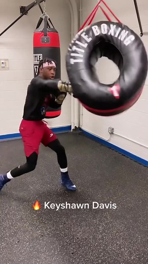 Keyshawn Davis: Elite Boxer Training Highlights
