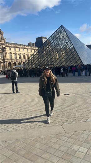 Understanding the Louvre: A Guide to the Iconic Museum