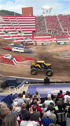 All gas no brakes for Tristan England💥#MonsterJam #MonsterTrucks #MJWF #MonsterJamWorldFinals #JCB