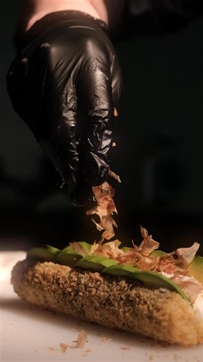 LooLoo — Sushi & Asia Delivery 🍣 on Instagram: "LooLoo working process is an expression of pure artistry… 📍Gyumri ☎️ +374 (33) 606496"