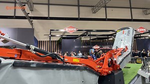 Highlight auf der Agritechnica: Kuhn stellt größtes Mähwerk der Welt vor
