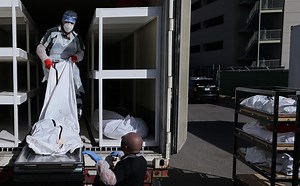 US surpasses 250,000 coronavirus deaths as pandemic surges