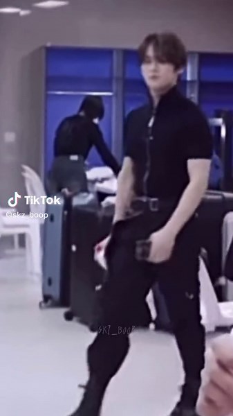 Lee Know's Zipper: A Star at GDA | Stray Kids Edit