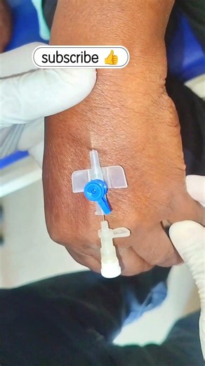 IV Cannula Insertion 💉 | IV Cannulation Technique Step by Step | Beginners Guide #trendingshorts