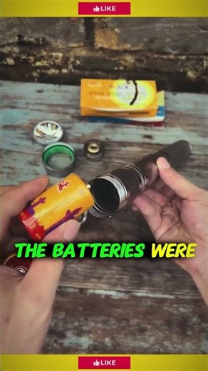 Vintage Metal Torch Light 🔦 পুরোনো দিনের টর্চলাইটের নস্টালজিয়া 💡