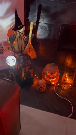 39 reactions | Halloween 2025 Part 4 | Meteorologist Jeff Castle | Facebook