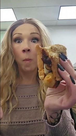 FIRST TIME EATING WHATABURGER IN MY ALL ON 4 IMPLANTS