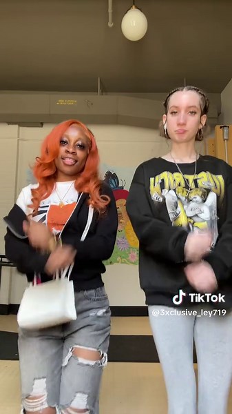 Dance Steps Tutorial for Beginners: Left and Right Moves