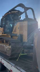 🔥Little Fire Update🔥 2,548 acres 0% containment 354 total personnel Recent weather has greatly diminished the fire’s intensity. However, remote and difficult-to-access areas still require significant work to complete control lines. With limited fire engine access, today’s efforts will rely heavily on hand crews and heavy equipment to strengthen containment. The section of the Kern River between Delonegha and Democrat, used extensively by helicopters making water drops, is clear again for recre