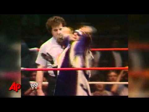 Wrestler Known As Randy 'Macho Man' Savage Dies