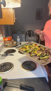 Oven Roasted Veggies 🥕 🫑🧅 | Cooking with Kimmy Sue