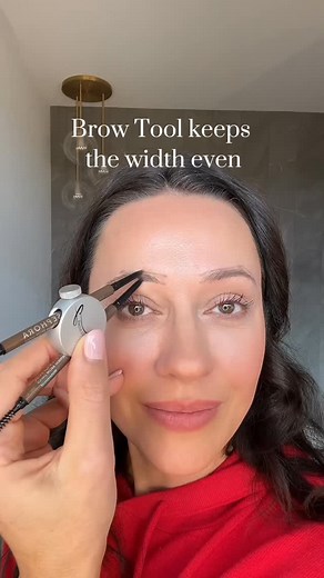 Quick Even Symmetrical! Perfect brows every time, the Brow Tool reviews speak for themselves …check out 👉browtool.com ✨#pmubrows #eyebrows #eyebrowtutorial #microbladingbrows #mnyitlook | Brow Tool