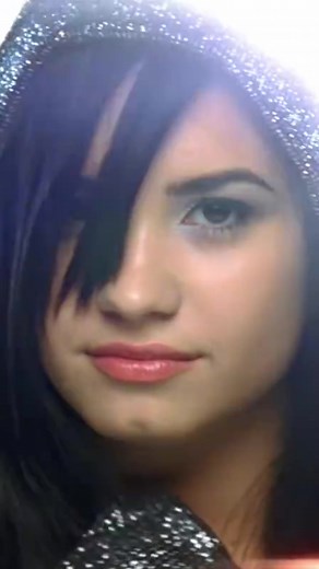 Remember December - Demi Lovato | Lyric Video