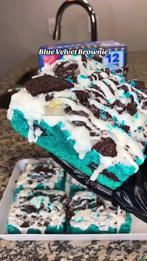 Delicious Blue Velvet Brownies Recipe with Frosting