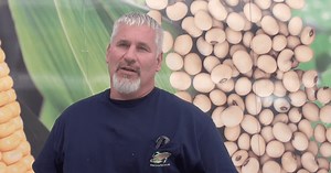 Soybean School: How Randy Dowdy Hit 171 Bushels Per Acre