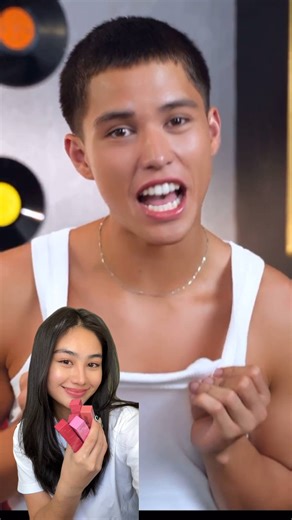 @quenniemallari hopped on @kyleecharri 's white shirt challenge with #SuperStayVinylInk! 💄​ No transfer and a glazy, shiny finish that lasts up to 16 hours. Shake, glaze, and go! ​ ​ Join the challenge and try Kylle's fave shade, Peppy❤️​ ​ #MaybellinePH​ #ShakeGlazeGo | Maybelline New York