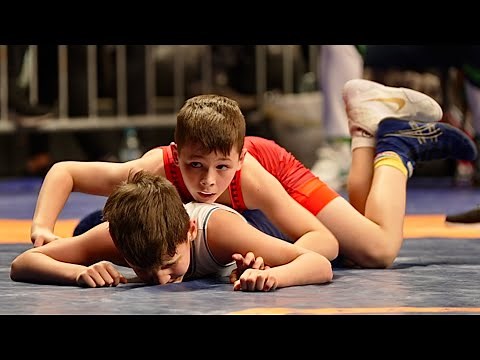 U13 Jon Luke Austin (USA) vs Cherman Kertanti (SVK) 35kg. Freestyle boys youth wrestling.