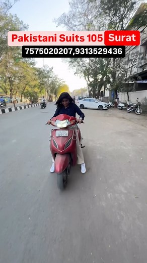 For more details contact :- 7575020207 - 9313529436 ✅Ishita House Factory Outlet ❌ Single Piece Not Available 📦 Only Wholesale 💵 Cash On Delivery All Over India 🤳🏼Shop On Video Call 🏃‍♂️ Order Fast ✈️ Shipping Worldwide | Mohsin Shaikh Vlogs