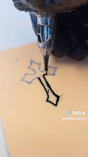 Tätowieren: Alles über den Tintenprozess | Inked