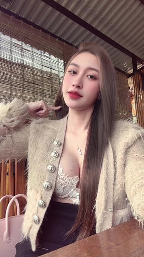 Video của Lệ thu 🍒 (@thu_le0015) với bản nhạc Hỏi Them Nhao - DJ Huy Z