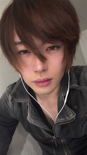 original sound - acquaを使っている昼行灯 (@iyasugiru)の動画