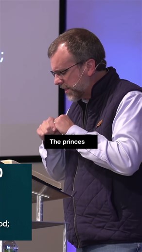 God Reigns 👑 Let’s read Psalm 47!