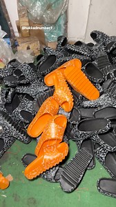 91K views · 323 reactions | Flip Flops Making in Factory #flipflops #fashionreels #fashionstyle | Bhukkadnumber1 | Facebook