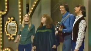 58K views · 4.2K reactions | “California Dreamin” es una canción de The Mamas & the Papas, publicada en 1965. Se considera que es una de las canciones más representativas de los años sesenta y del movimiento “Hippie”... | Baúl del Tiempo | Facebook