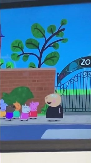 Peppa Pig Richard Rabbit Crying falls on Tree Fun Kids