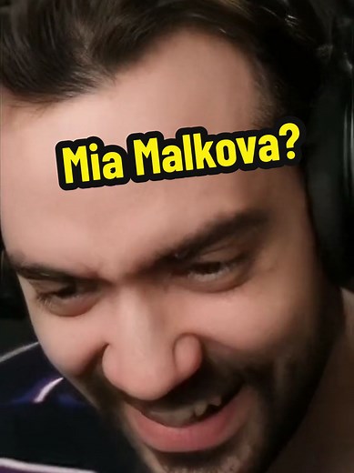 Funky e Mia Malkova: A Conexão Inusitada