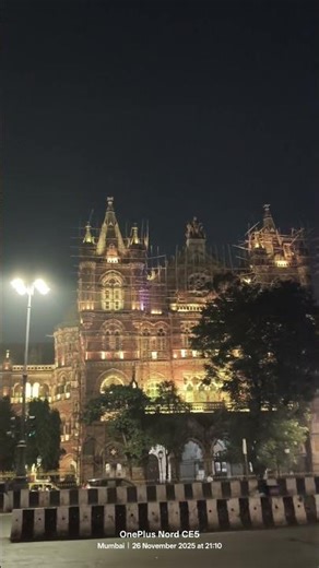 bombay ka famous railway station 🚉 #bombay #railway #station #tranding #viralvideo