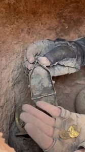 75K views · 813 reactions | Treasure hunt using metal detector #metaldetecting #treasurehunting #gold #history #adventure | 7 wonders | Facebook