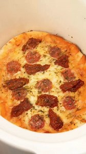 387K views · 1.2K reactions | Who knew you could make PIZZA in a slow cooker?!  Soft, cheesy, and packed with flavor—this might be the easiest way to get perfect pizza at home! What toppings are you adding?  | Planet Food | Facebook
